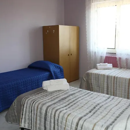 Giardino Sul Mare Apartment *